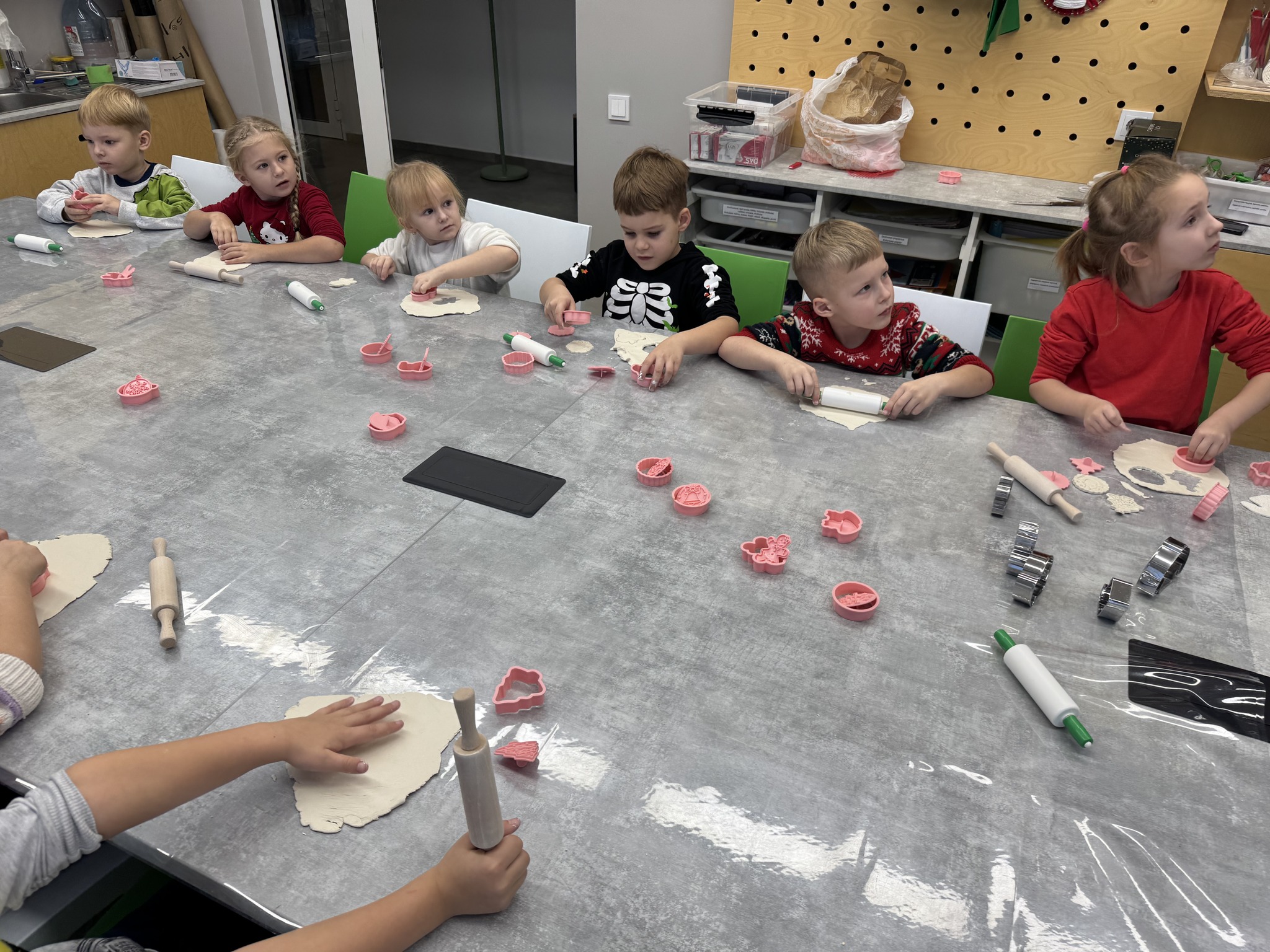 Kalėdinių edukacijų ciklas tęsiasi